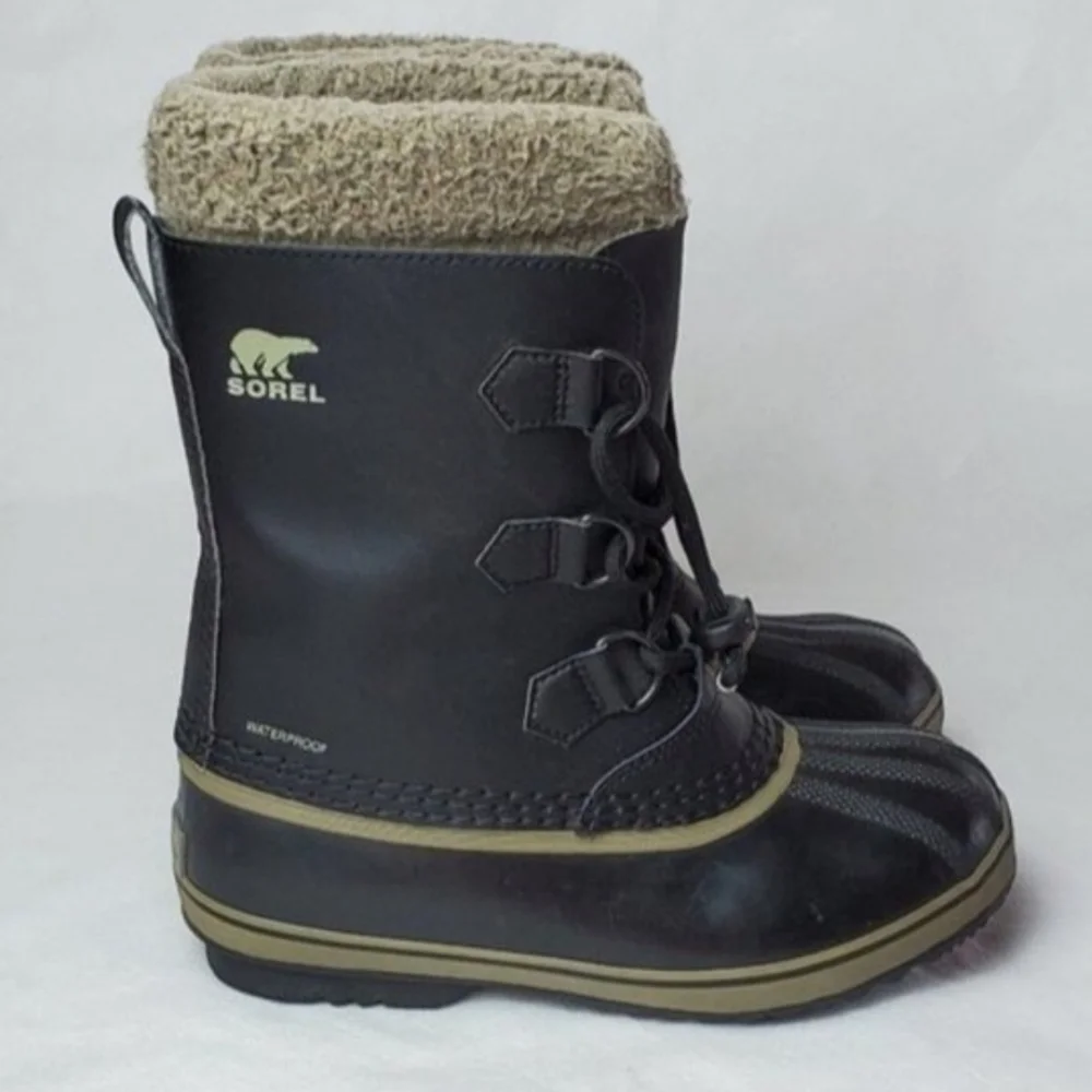 Sorel black waterproof snow boots